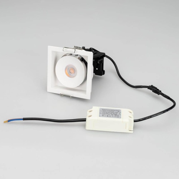 Встраиваемый светодиодный светильник Arlight CL-Simple-S80x80-9W Warm3000 026874 Алматы