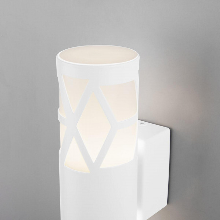 Настенный светильник Elektrostandard Fanc MRL LED 1023 белый a050335