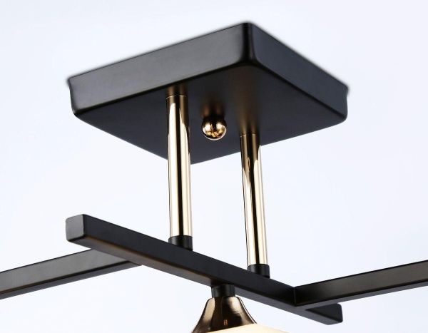 Потолочная люстра Ambrella light Traditional Modern TR303114